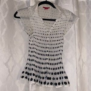 Sunny Leigh Small Polkadot Wrinkle Free flowy Blouse